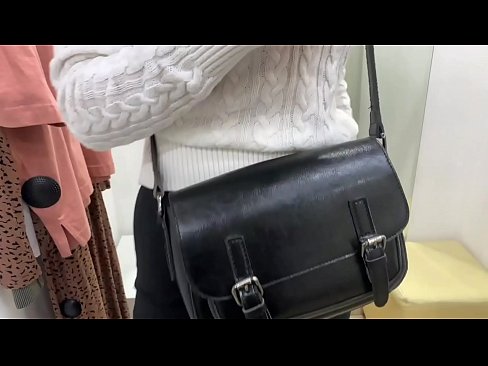 ❤️ Masturbation ampahibemaso ny tanora bitch FeralBerry miaraka amin'ny dildo ao amin'ny efitrano fitting ❤ Fomba vetaveta mahafinaritra amin'ny mg.flvporn.ru ❌❤